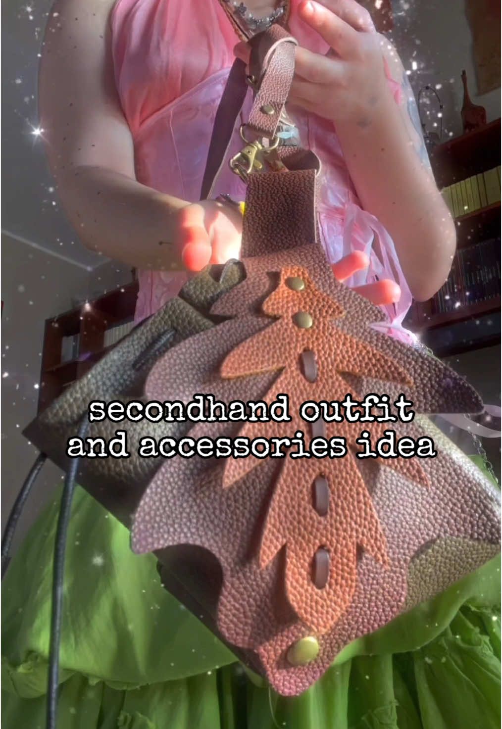 Secondhand outfit idea fairy  . . . . . #secondhandfashion #secondhandoutfit #outfitidea #thriftedfashion #thriftedfinds #sustainablewardrobe #sustainablefashion #creativesoul 