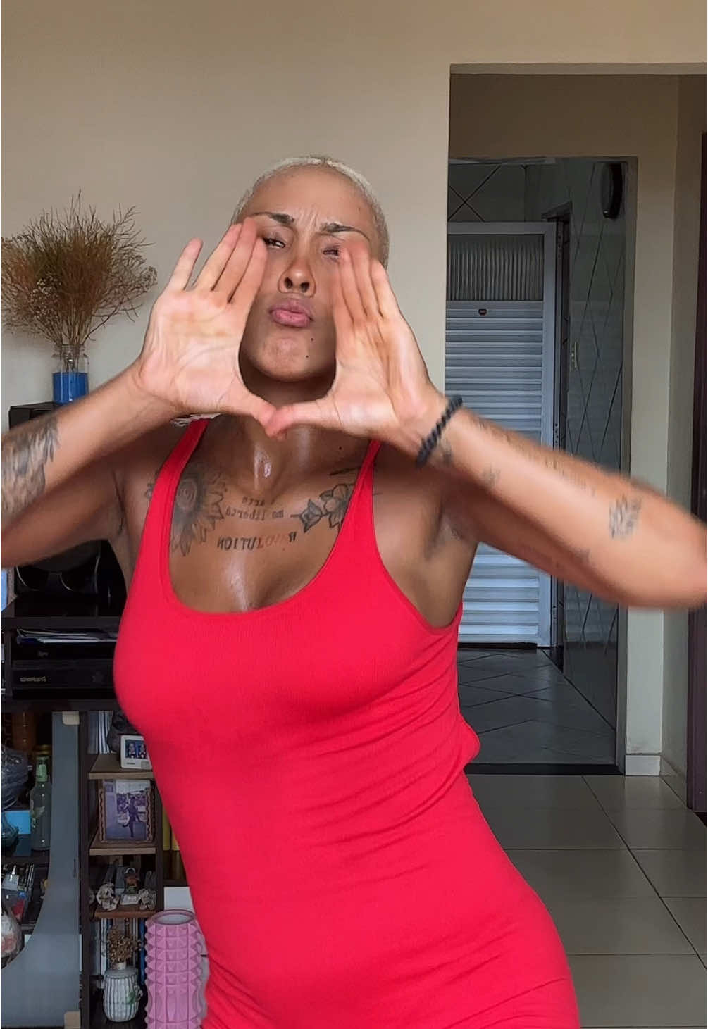 que tal tu brotar lá na base de manhã? #dancer #fy #tiktok #dancinha 