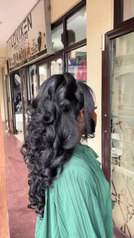 10/10🔥🔥. Just got my Latisha wig installed by the best salon @LOVIXEN BEAUTY SALON, the baddest in this hair game❤️‍🔥.. #fyp #uganda #latishawig #hair #hairstyle #installation 