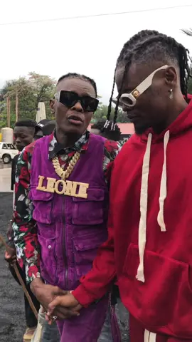 Legendary Jose Chameleone is finally in the country #josechameleone #josechameleonebackinuganda #josechameleonetrendingvideo #josechameleon #bricepromotionz 