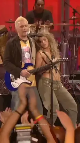 20 años de #latortura 🔥🔥🔥 @Alejandro Sanz @Shakira #feat #collab #2000s #shakira #alejandrosanz #fyp #parati #dueto #Retro #foryou 