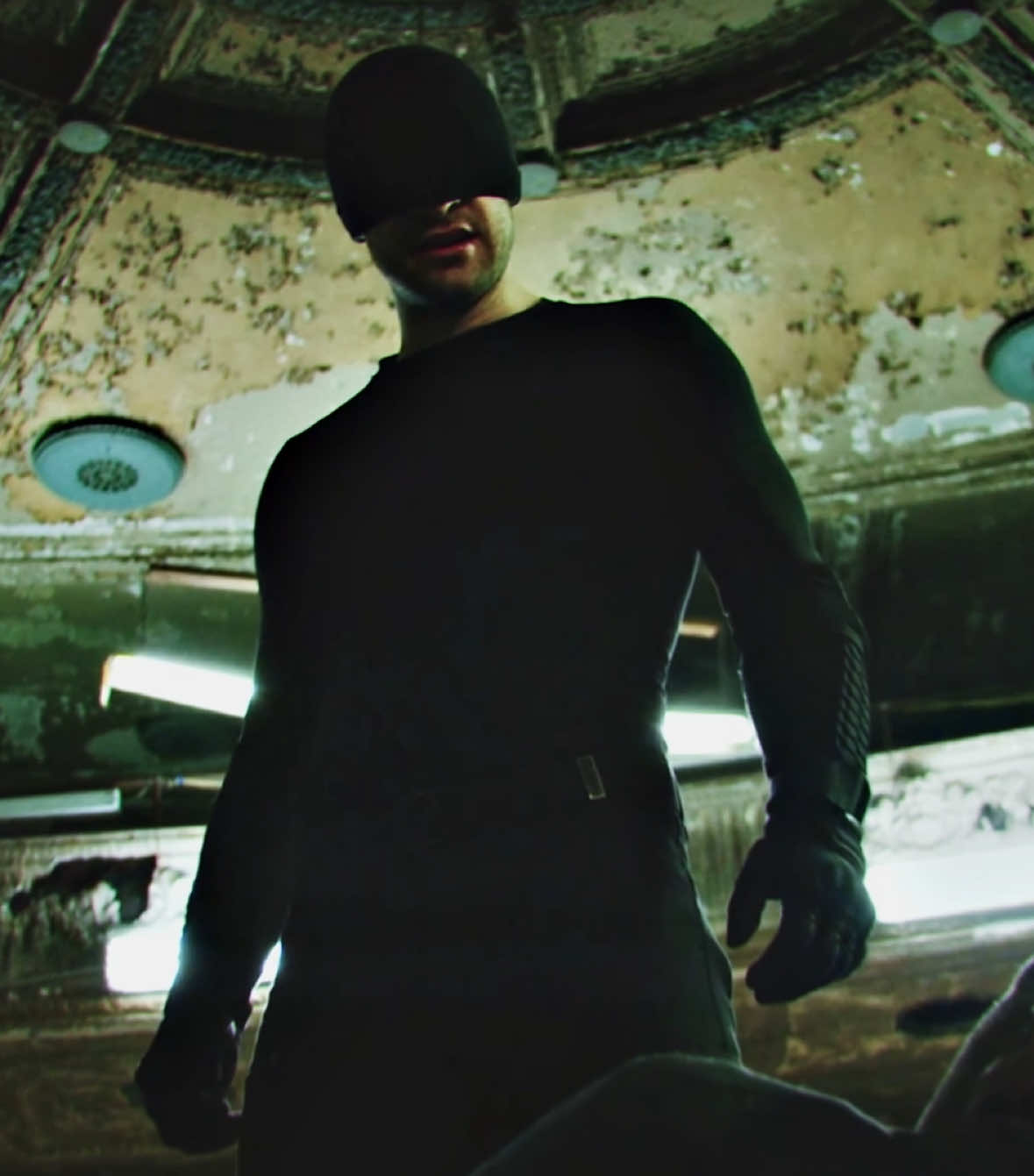 trying to find his waist 🗺️🔎 // spc/cc drkho1d  #daredevil #daredeviledit #ddedit #ddba #mattmurdock #mattmurdockedit #mattmurdockedits #marvel #marveledit #marveledits #fyp #foryou #edit #edits 