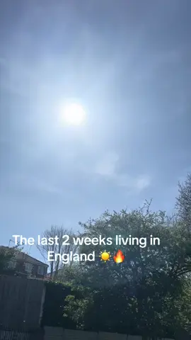 #sunny #hot #UK #melting