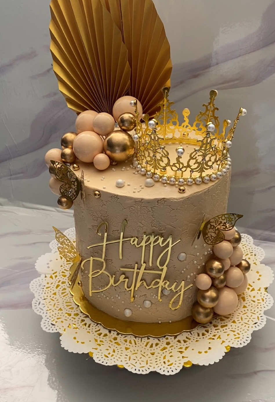 Tu torta deliciosa y personalizada está con nosotros, solo escríbenos✍️🎂 #fyp #tortas #tortaspersonalizadas #viral #cakebakery #cake #cakedecorating 