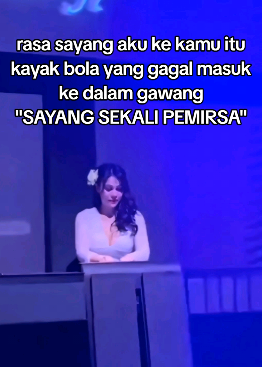 #breakbeat #indobounce #indonesianbounce #jedagjedug #viral #fyp  dj on stage : @kattybutterfly36 