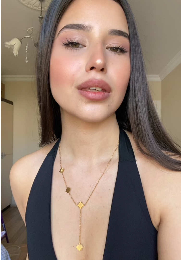 Elbisem çok güzel kızlar Ig:_beyzaltunn @hollylollytr 🫶🏼✨
