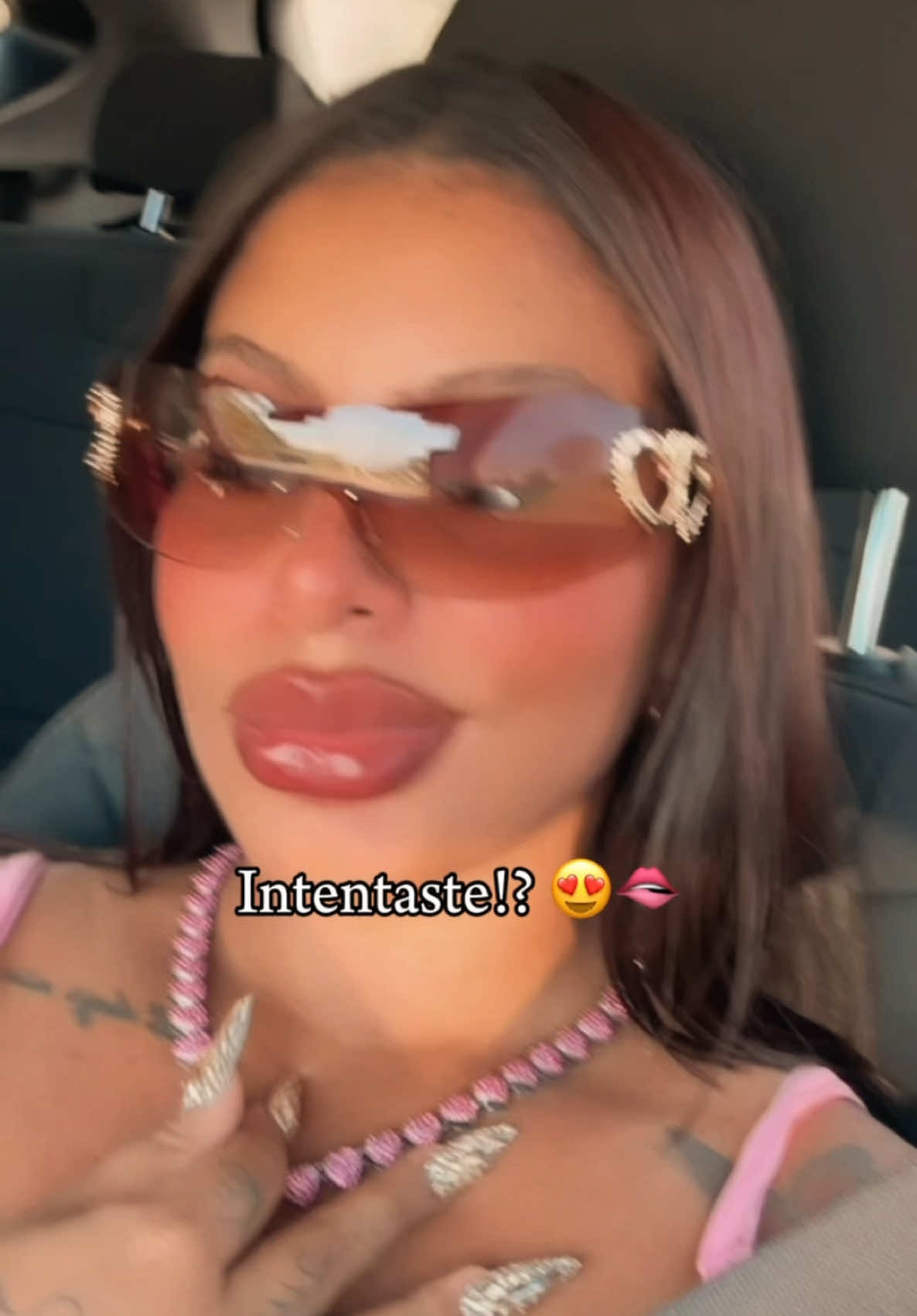 #camaralenta me hicieron tanto bulliyng por mis labios gruesos y ahora las ves que no tienen pal ácidoH 