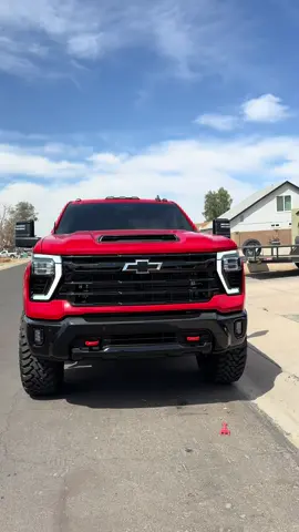 The new duramax had to get some love too 😮‍💨 #2025duramax  #silverado2500 #duramax #trailboss #cognito #fuelwheels 