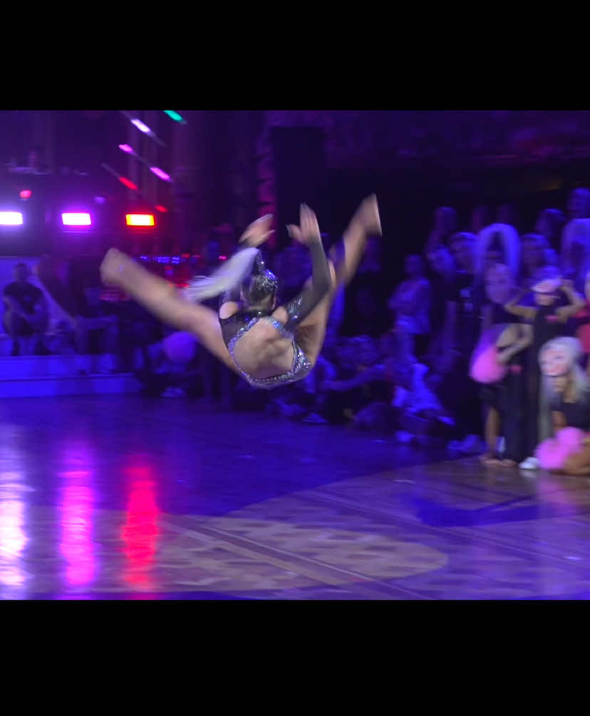 EURODANCE 2025 fast spottt✨💫 #fyp #freestyledance #freestyledancer #eurodance #foryoupagе #dance #dancer #freestylediscodancer 