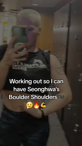 my face this whole workout 😐 Seonghwa's Shoulder/Chest workout! Warm up: 10/15 mins on the stairmaster (or cardio of your choice)  (rest 30-60 secs between each round) 1. incline DB press  3 to 5 rounds of 8 to 15 reps  10 to 30 lb DBs (should be heavy) (SH did 16 kg -> 35 ish lbs) bench should be between 30-45 degrees  2. chest fly/peck deck 3/5 rounds x 8-15 reps  pick a moderate weight, use light DB if no machine  3. barbell upright rows 3/5 x 8-15 reps  you can go heavier than you probably think here, but start with just the bar and build each set (SH has 2x10 lb plates, 20 lb bar)  4. DB lateral raise  3/5 x 8-15 reps  lighter is key, 5 or 10 lbs focus on the form (SH has 7 kg -> 15 lb) 5. rope cable pull down 3/5 x 8-15 reps moderate weight  6. supported DB bent over rows single arm  heavy weight for you,  20-30 lbs (SH has 16 kg -> 35 ish lbs) 3/5 x 8-15 reps   7. seated reverse DB Flys / bent over reverse delt raise complex  3/5 x 5-8 reps  EACH MOVEMENT  5-10 lbs again, go lighter here  8. inverted sit ups  3/5 rounds until failure Too easy? add weight don't forget to cool down, stretch, and get some protein! YOU DID IT!  #ATEEZ #ATINY #에이티즈 #cegatease #kpop #workout #seonghwa #kpopworkout #crossfit #gym #GymTok 