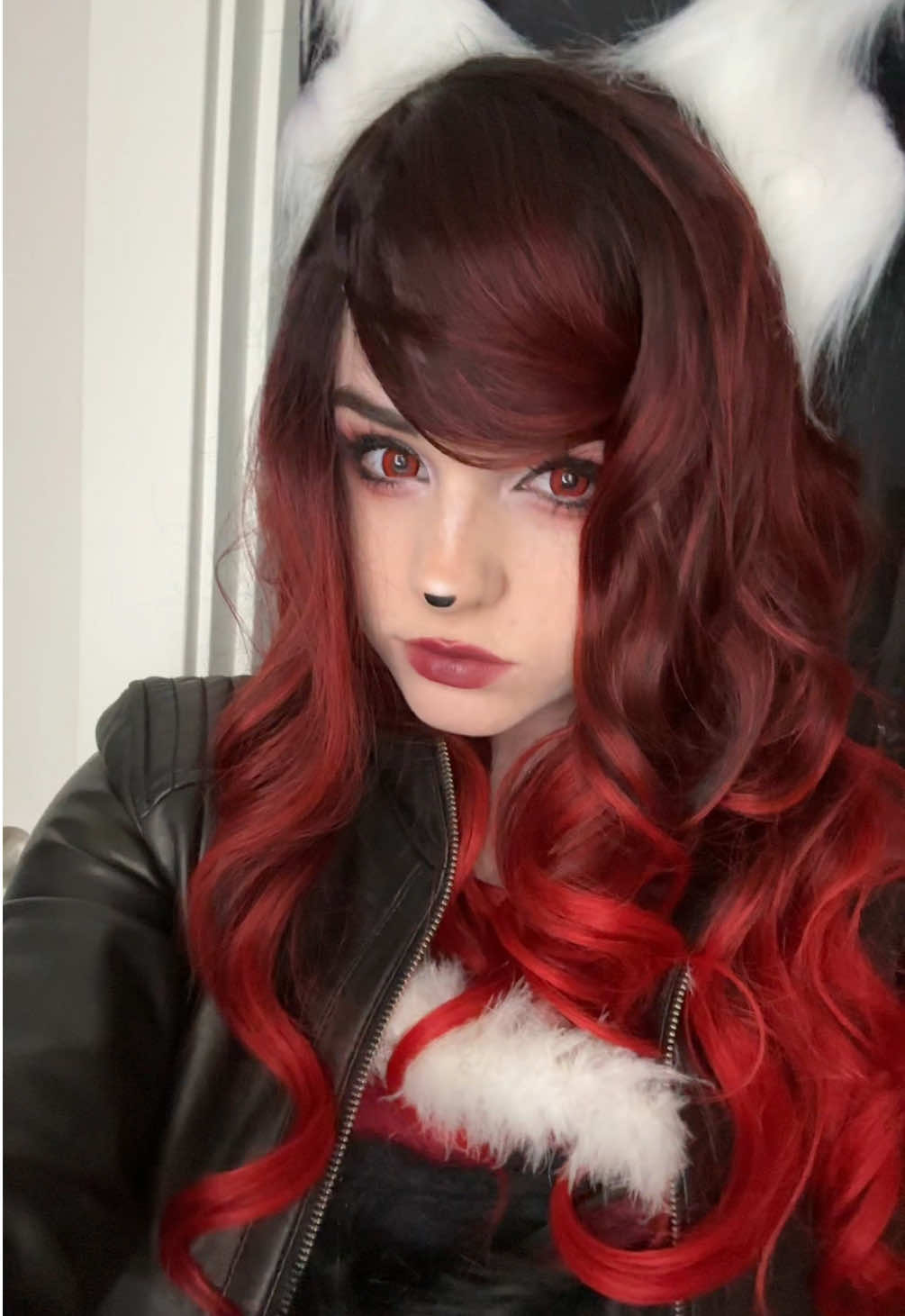 Shadow is here….. >:) #shadowthehedgehog #shadowthehedgehogcosplay #shadowcosplay #shadow 
