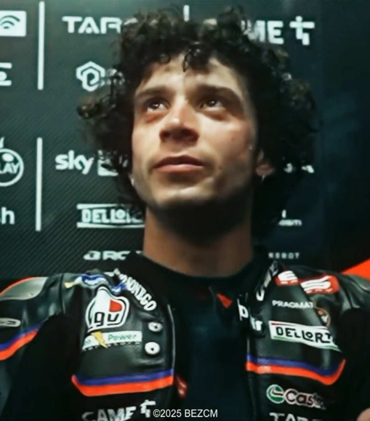 Trying to act all goofy like we don’t know the things that get posted in your tiktok slideshows bez 🤨 #motogp #motogpedit #Motorsport #marcobezzecchi #mb72 #vr46ridersacademy #foryou #fyp #4u #xyzbca #bezcm 