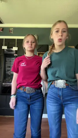 Make it move 😝 #pretty #fypシ #blowthisup? #funny @Briley🤍 