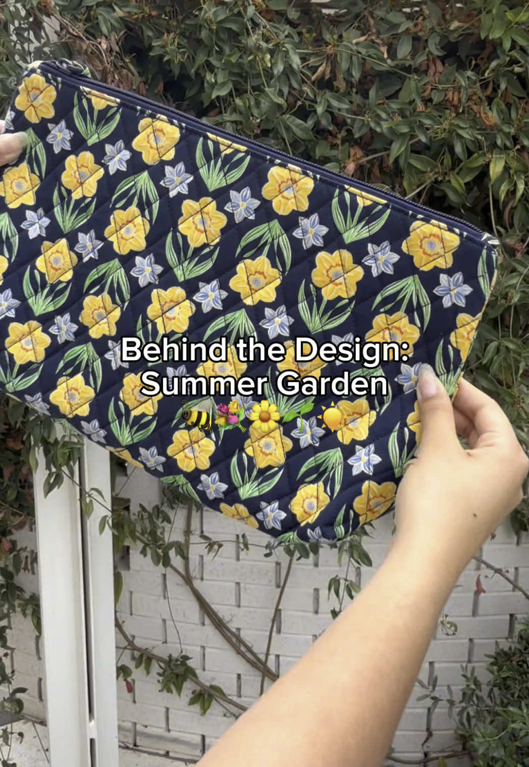 Inspired by golden afternoons and buzzing bees, these patterns are pure summer sweetness🐝🍯 