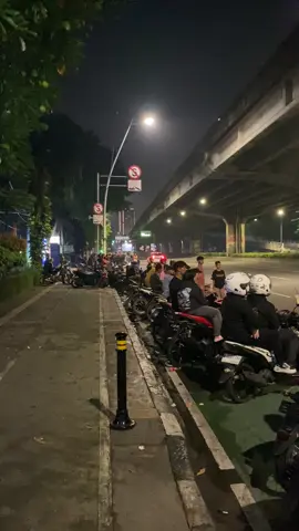 kalo nggak nyala nyalain sendiri