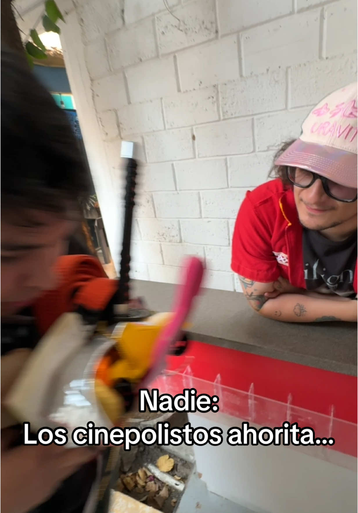Los cinepolitos cuando alguien va a ver #Minecraft 🥺🥺🥺🥺 @Doxeriuz @Don Diego @Jasson Badillo 