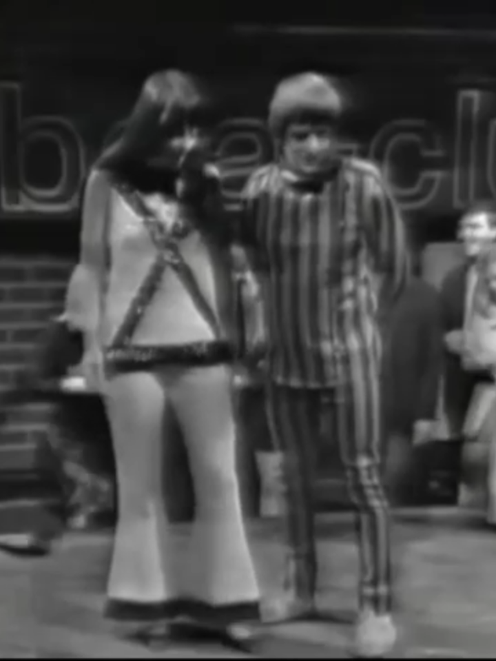 Sonny & Cher 1966 - Little Man #sonnyandcher #musicclub #livemusic #memorylane #nostalgiamusic #classicmusicvideos #oldies #songss #songs #song #oldie #oldiesbutgoodies #oldiesbutgoldies1 #musicmemories #oldiebutgoodie #60s #60smusic #1960s #1960smusic