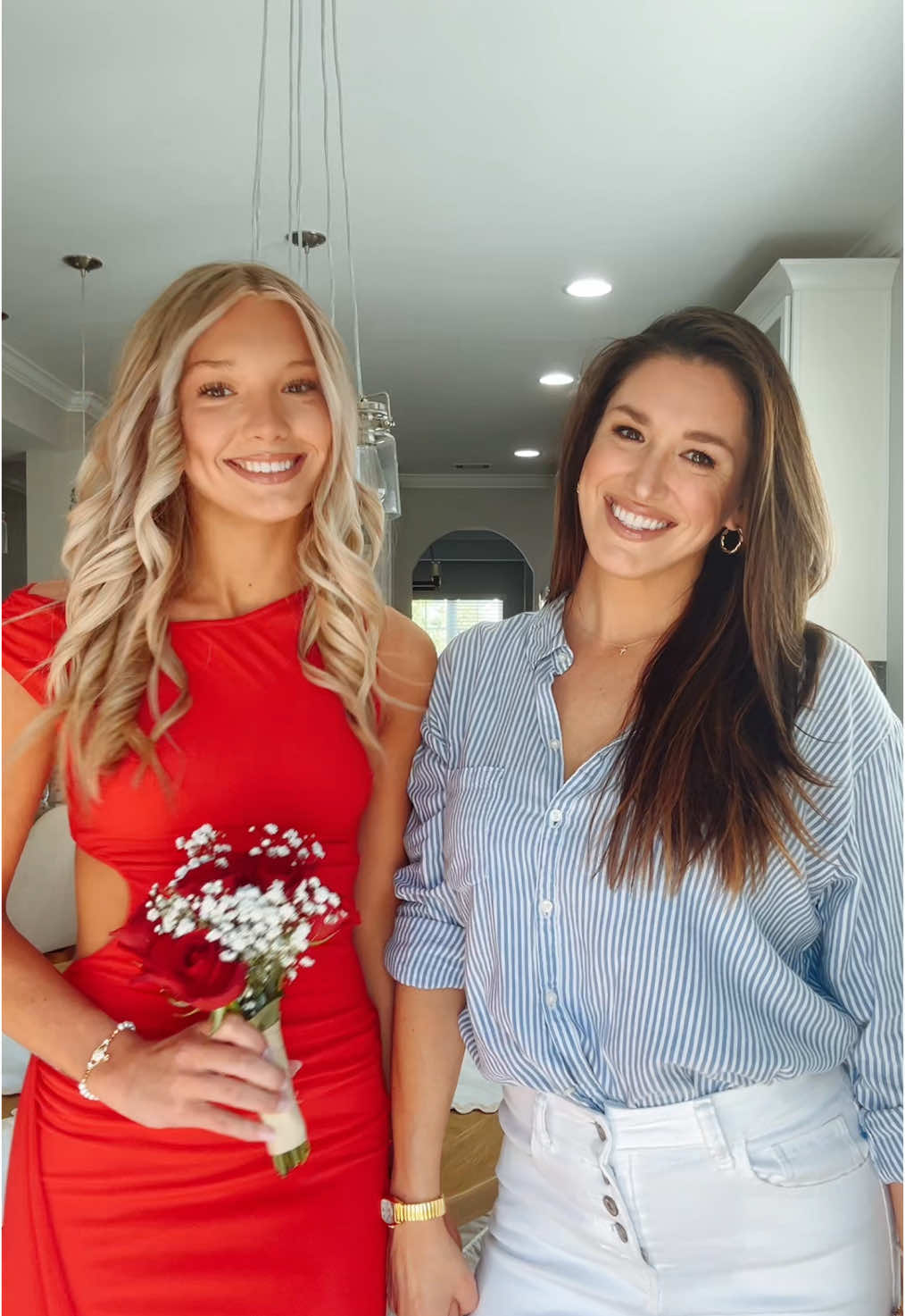 Prom❤️❤️ #fyp #mom #blonde #prom #seniorprom 