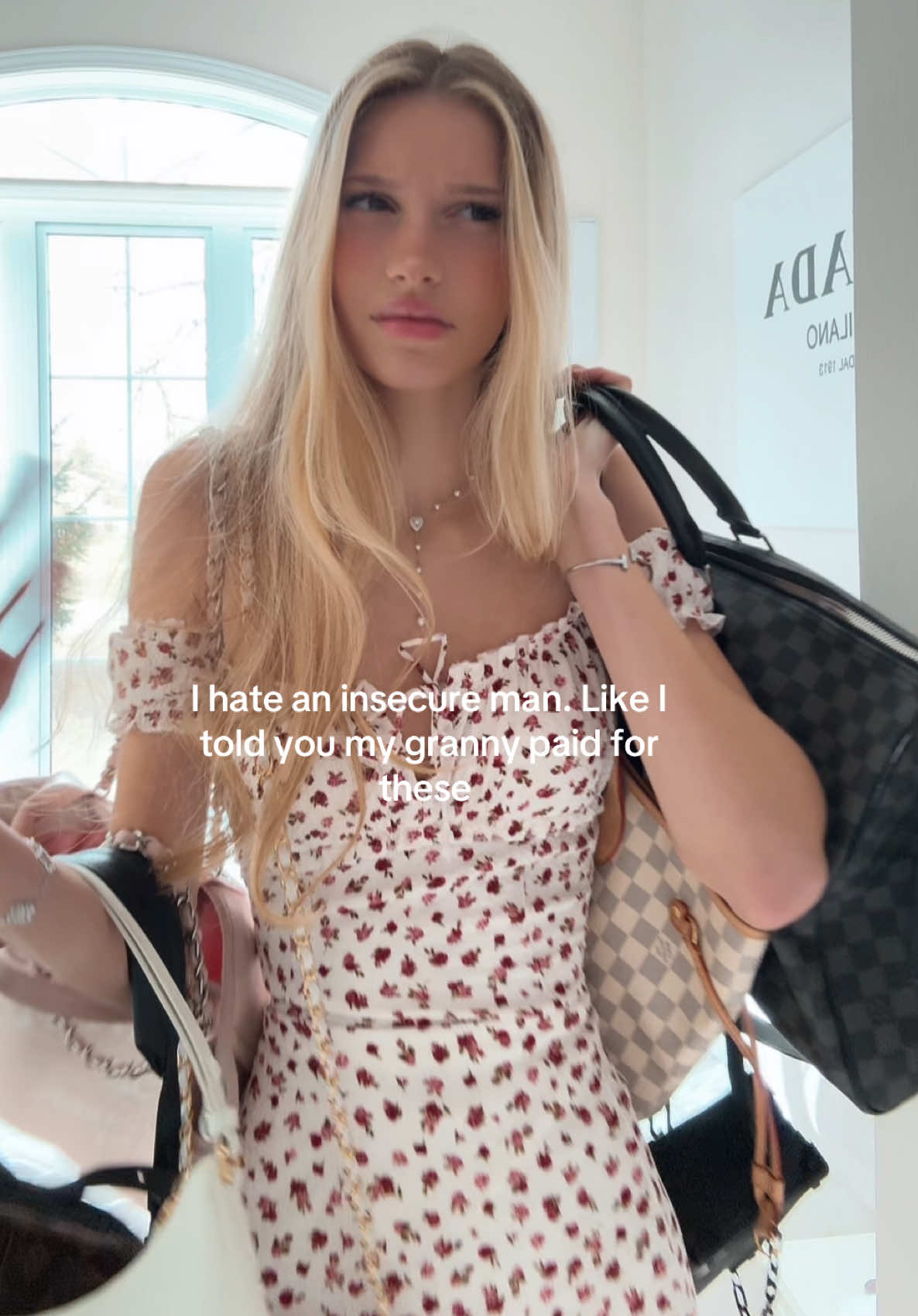 😴
