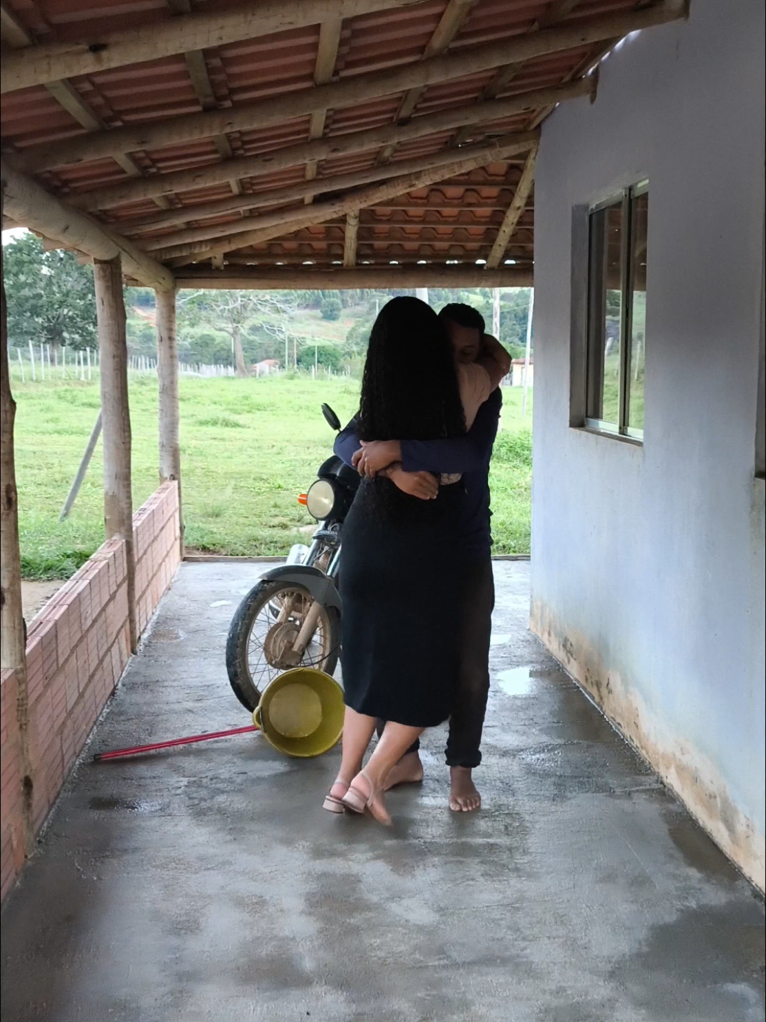 quando o meu marido chega do trabalho  #vaiprofy #casal #foy #fyp #fouryou #crescernotiktok #foyou 