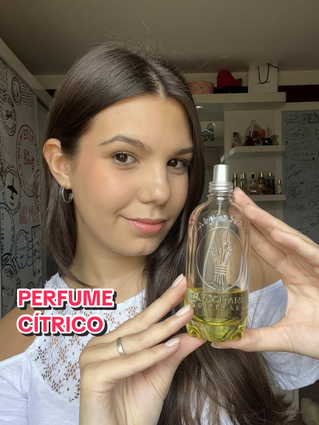 Respondendo a @Ana Ghiraldello meu cítrico preferido: Capim Limão Maracujá da Loccitane @L’Occitane au Brésil 💛 #perfume #bodysplash #fragancias #fragancia #perfumecitrico #fraganciacitrica #citrico #maracuja #capimlimaomaracuja #loccitane #loccitaneaubresil #loccitanecapimlimao #garotas #daily #dicasdebeleza #garotasapoiamgarotas 