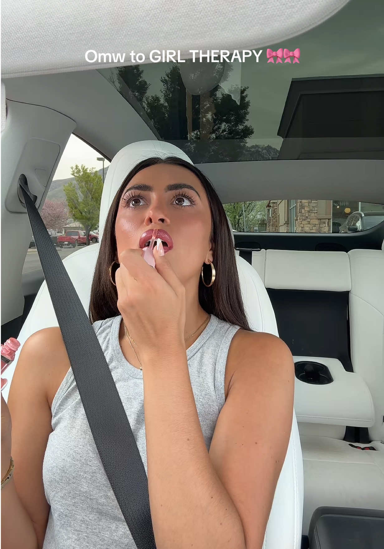 Nothing a good gloss & blowout can’t fix ✨ @Olivia Mason