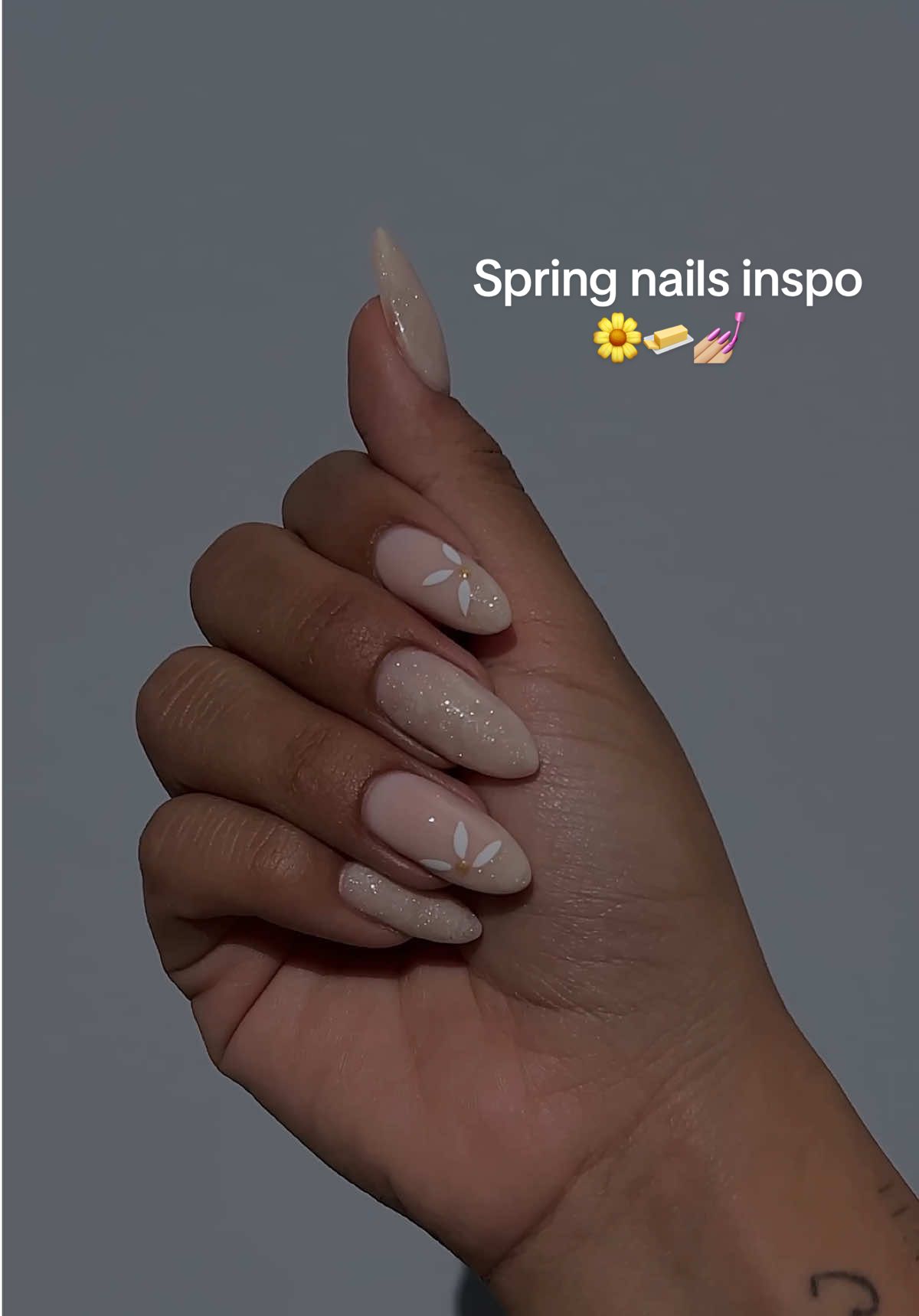Spring nails inspo 🌼🧈💅🏼 @gigi.nails85 #nails #springnails #nailsartvideos #yellownails #uñasacrilicas #tendencia 