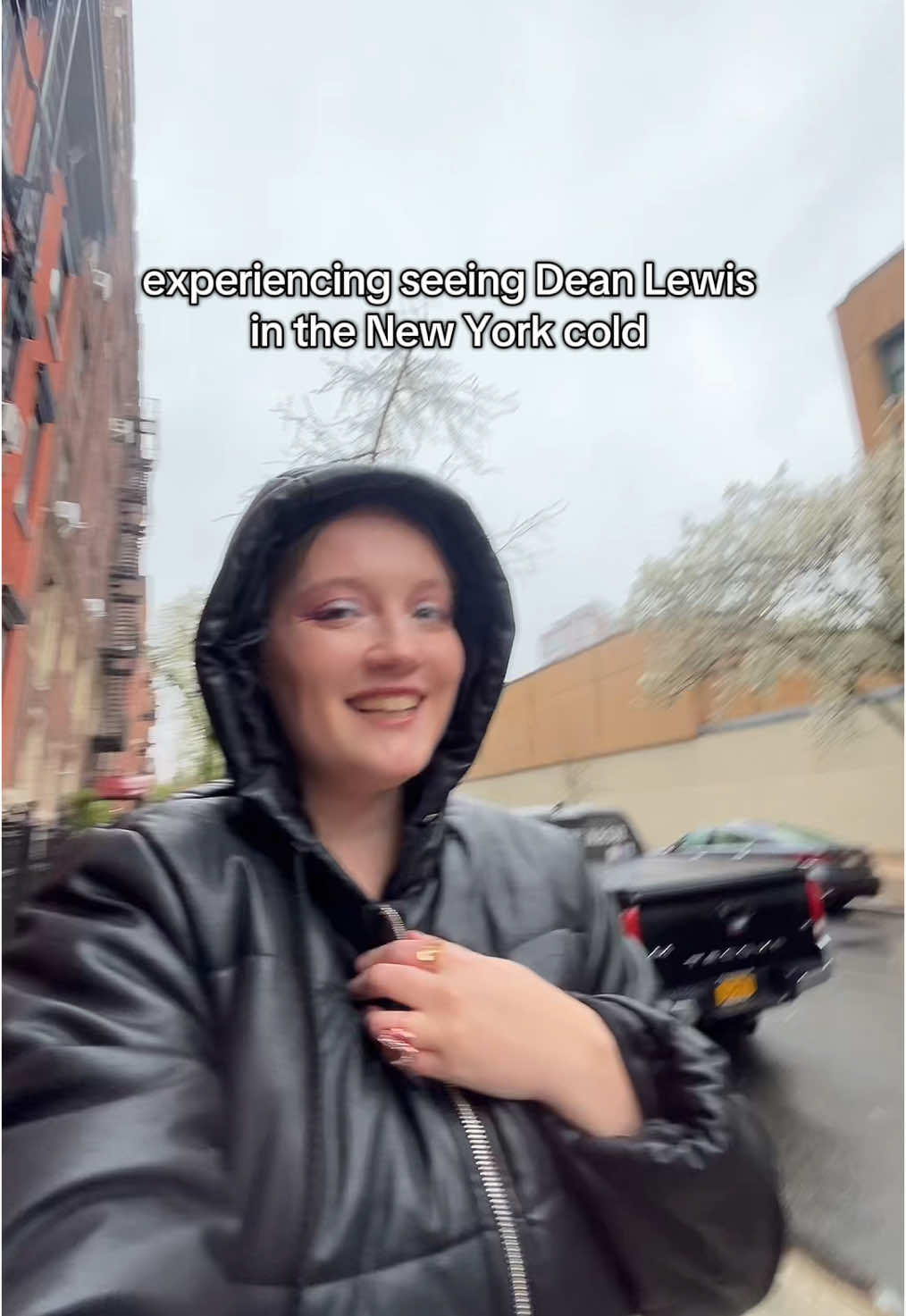 this rain is not it actually, but so excited for @Dean Lewis tonight 💛 