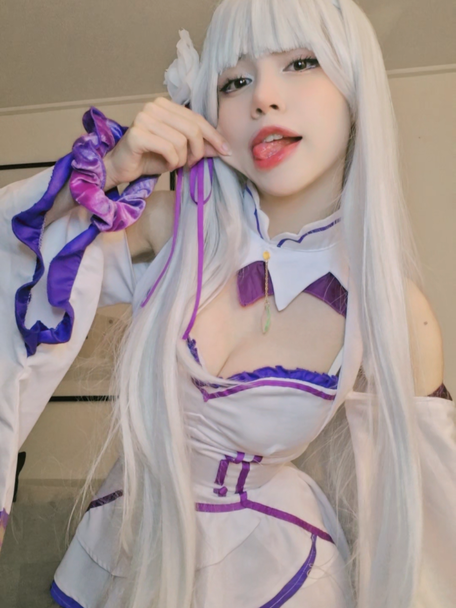 ¡tacos osos son quesosos osos chicles para ti! jsjsjs (。・ω・。)🌸💫 ha vuelto Emilia-tan yeey #tacososossonquesososchicleparati #emiliatan #rezero #elfa  #cosplayergirls #emiliacosplay #emiliarezero #emiliatanrezero  #emiliarezerocosplay #anime #rezerocosplay #emiliadance #dancechallenge #phonk #phonkanime #cosplaydance #animegirl #rem #remrezero #rezeroedit #waifu #elfgirl  #rezerostartinglifeinanotherworld #rezerosubaru #animegirl