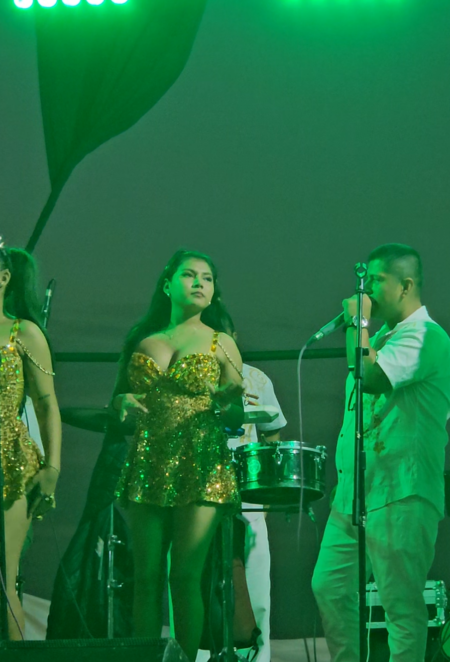 Los Rebeldes de la cumbia #oyeluchooooooo @Diego Cruz🎙 @Camila Talavera Ayes @Bresly Vásquez @REBELDES DE LA CUMBIA 