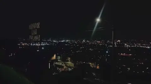 #famoso #famoso #colombia #fyp #Bogota #atardecer #noche #bogota #rap Olvidarte a ti es un desafío 🥹!