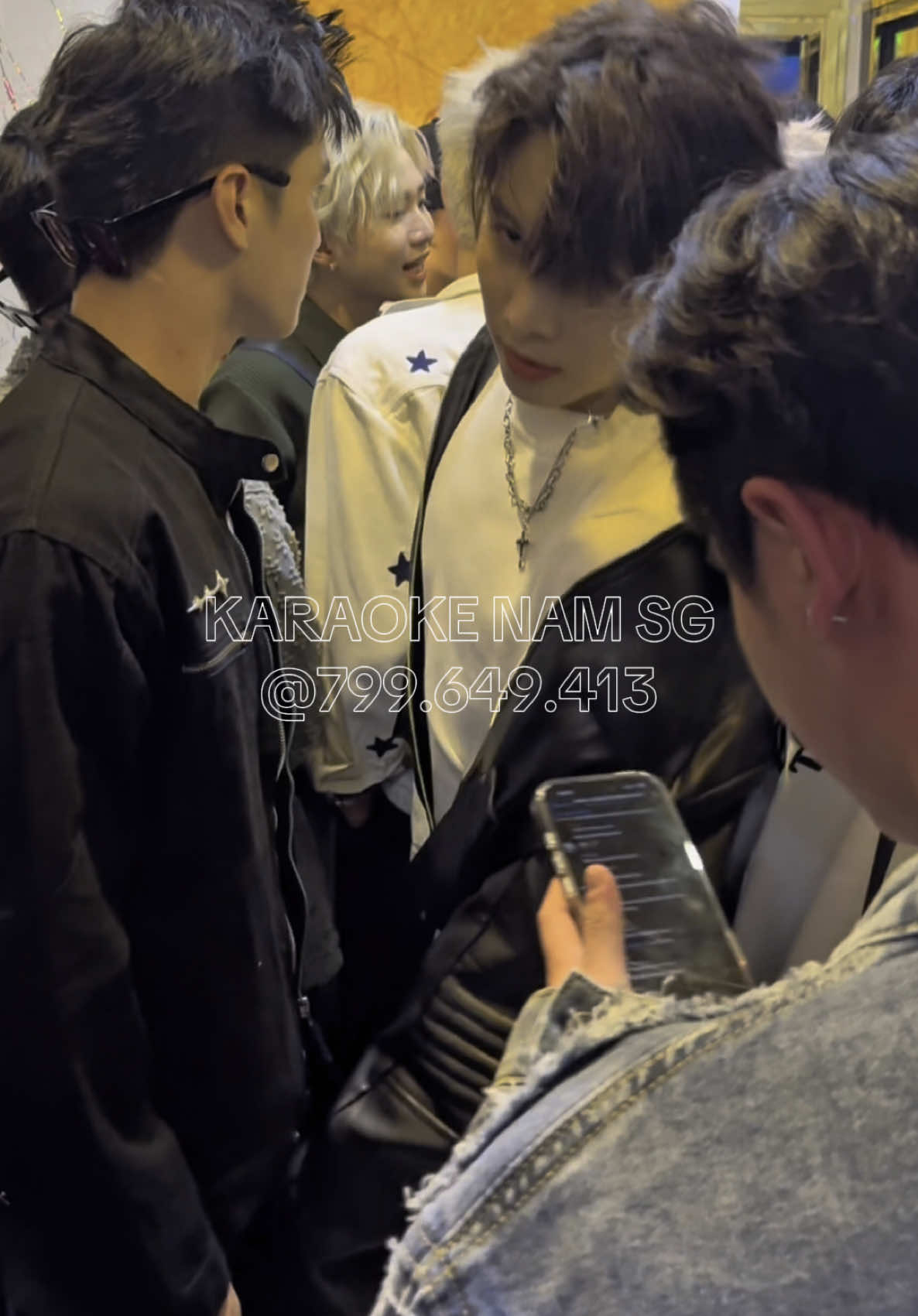 Còn nơi này là của CE  và CE có quyền ăn càlem 😌 #karaokedaonam #ktvnam #xuhuong#xuhuonge #ktvdaonamsaigon #fyp #ktvboysaigon #karaokenam 