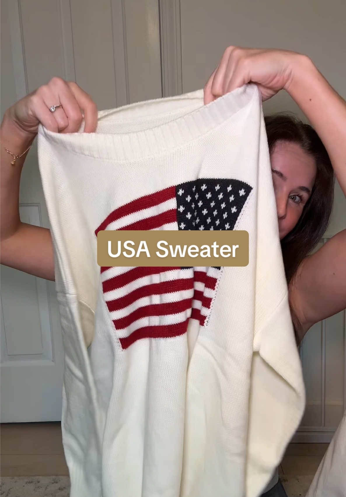 Size up 1-2 for an oversized fit #july4th #july4thoutfit #july4 #july #americanflag #americanflagsweater 