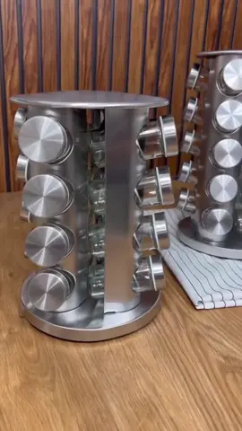 Porta Temperos Prático e Funcional Chega de bagunça! Deixe seus temperos sempre organizados e ao alcance com esse porta temperos moderno e compacto. Perfeito pra deixar sua cozinha mais linda e prática! #PortaTemperos #OrganizaçãoNaCozinha #CozinhaPrática #DicaDeCasa #UtensíliosDeCozinha #CozinhaOrganizada #ShopeeAchados #TikTokMadeMeBuyIt #CozinhaChic #DicaTikTok #TemperoOrganizado #OrganizeComEstilo #CozinhaFuncional #AchadinhosShopee #CasaOrganizada #CozinhaBonita #DicasDeOrganização  #shopee #achadosshopee #achadinhos #FacilidadeNaCozinha #VidaPrática  https://s.shopee.com.br/30acf3FUYv link tambem nos comentários ou so me mandar mensagem        ☝🏽🌍