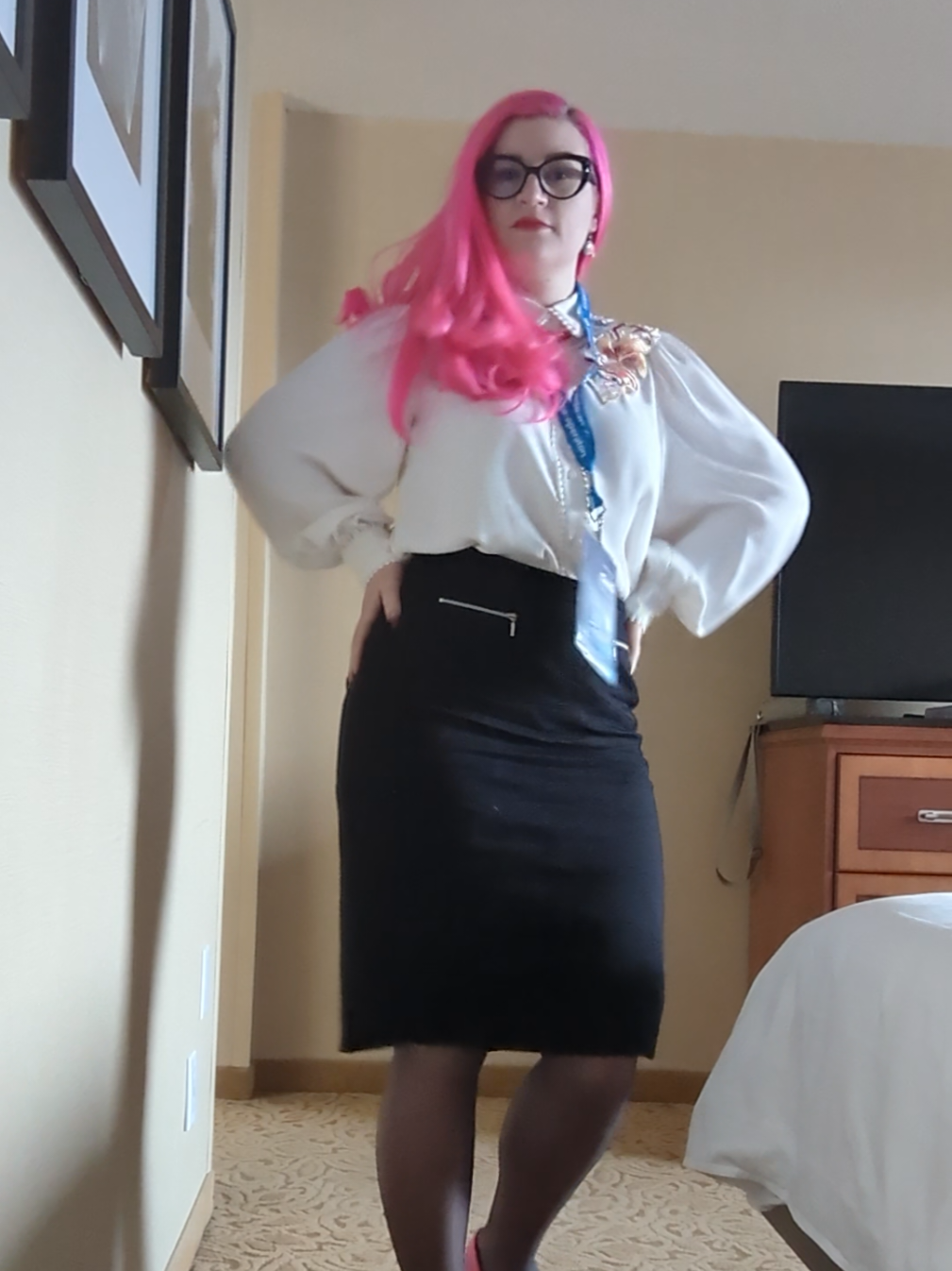 Business attire, but make it kooky 👔 #OOTD #styling #outfit #businessattire #lanyard #handmedowns #japanfashion 