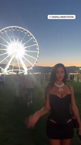 ✝️✝️#nataliabarulich #model #dj #ballerina #fyp #nataliabarulichedit #nataliabarulichootd #fashioninspo #prettygirl #khk #itgirl #fammefatale #luxury #hermes #hermesbirkin #explore #coachella #coachella2025 #xybca