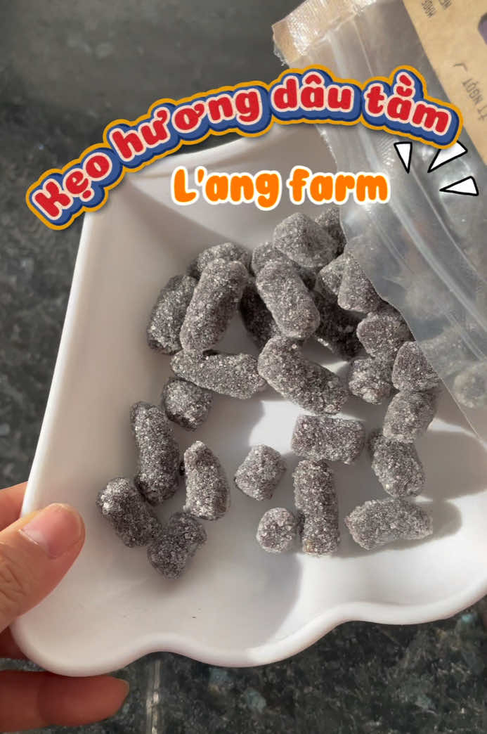 Kẹo huong dâu tằm thơm ngon #keohuongdautamlangfarm #langfarm #ancungtiktok #tiktokshop 