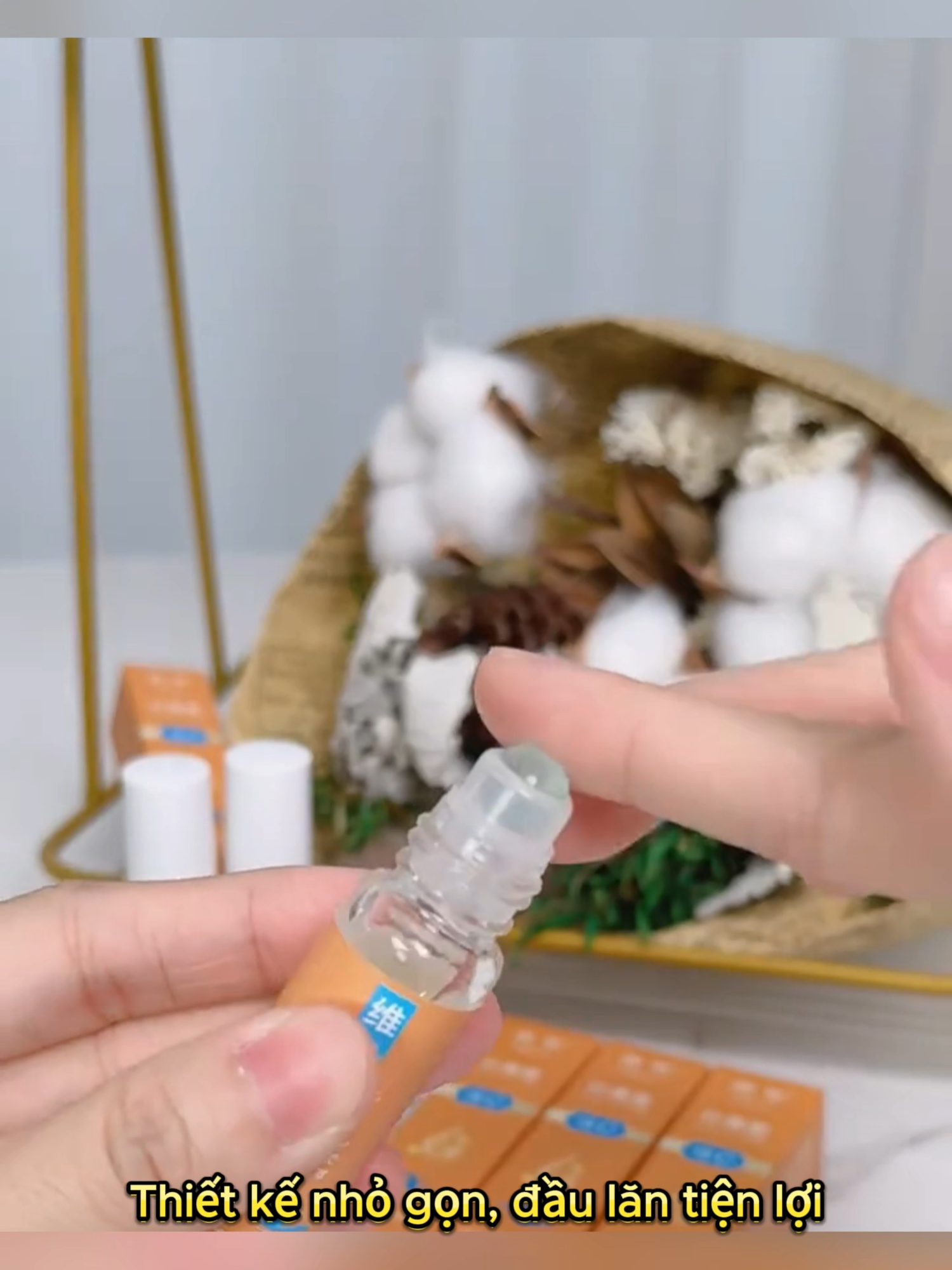 Bọng mắt to quầng thâm nhiều thì sử dụng thanh lăn mắt này nha mọi người