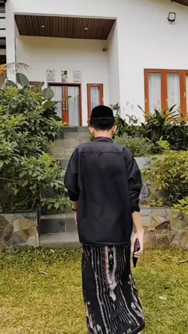 cwek malu ga ya kalau jalan sma cwok yg ke mana