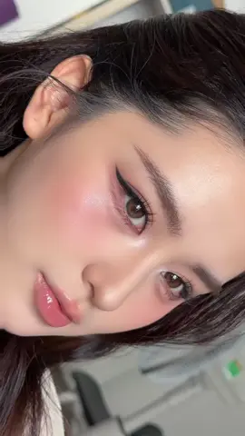 Còn ai make mà vẫn dùng mi thật như mình k ạ ???#phuongkoidaotaomakeup #xuhuong #viraltiktok #fyp 