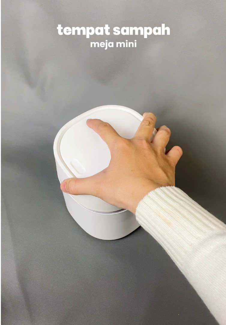 buat di meja kerja jadi mudah buang sampah nya #homeliving #tempatsampahmini #tempatsampah #baksampah #storage 