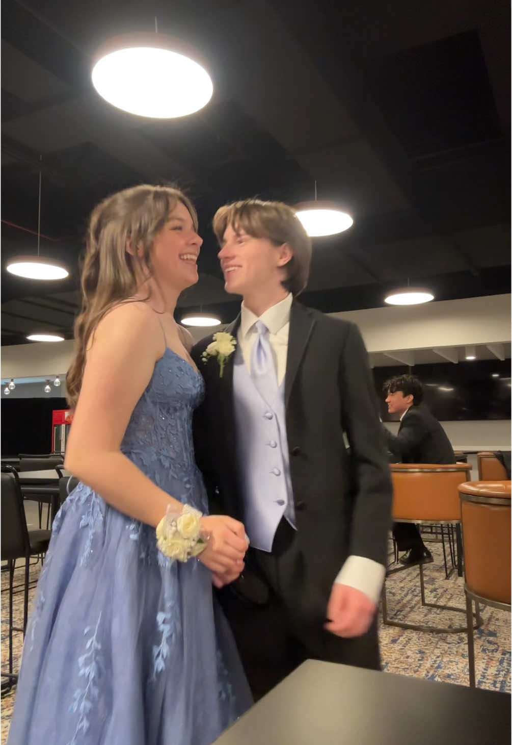 boy does not know how to make tiktoks so we just stand there and giggle 🤷‍♀️ #prom #cinderella #amarra #promdress #bluedress #boyfriend #promdate #glassslipper #10thingsihateaboutyou #katstratford #promposals #prom2025 