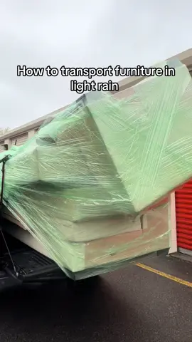 Quick tips on moving furniture in the rain 🌧️ 😎👍🦐 #couchflipping #movingtips #trucks 
