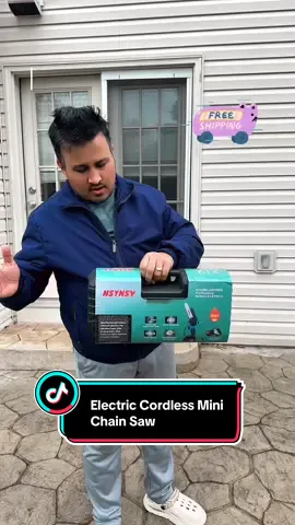 @NSYNSY WELDER #minichainsaw #DIY #homeowner Electric Cordless Mini Chain Saw 6 inch - Lightweight handheld power chainsaw with 2 batteries for wood cutting, tree pruning and branch trimming Efficient and fast - great for homeowners, gardeners and DIY enthusiasts #springtok #tiktokshopspringglowup #springsale #TikTokShop #tiktokmademebuyit #creatorsearchinsights #foryoupage #viralvideo #giftideas #freeshipping 