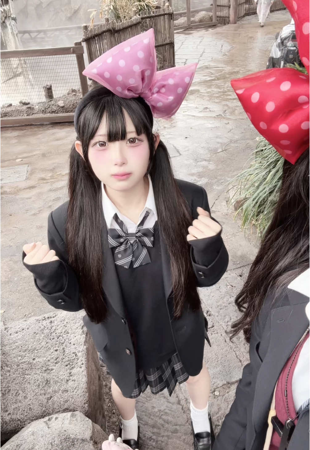 妹に良い遺伝子だけ全部取られた。これで新高1はえぐい#09 #07 #姉妹 #ディズニー #ディズニーシー #制服ディズニー #ljk #fjk #jk #高校生 #fyp #東京 #추천 #おすすめ #ギャル #地雷 #東京ディズニーランド #東京ディズニーシー #制服アレンジ #最終未来少女 #AIドル #アイドル @最終未来少女 