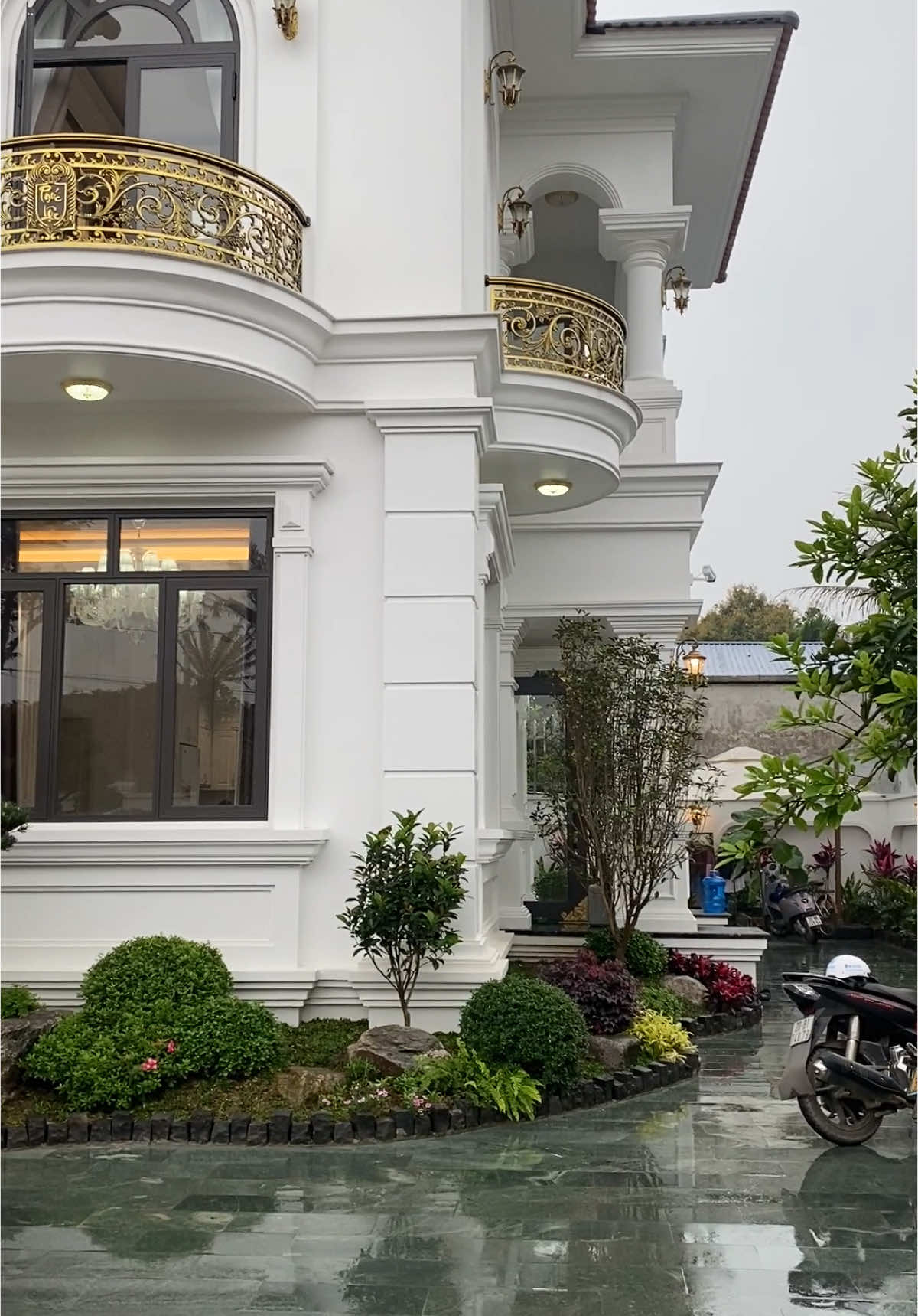 Mục tiêu này nửa đời người mới dám nghĩ đến #vchome #bietthu #nhadep2tang #tancodien #xuhuong #viral #fyp 