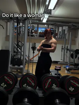Anger and frustration brought me to the gym and man.. it was the best decision I ever made despite what people said about me. It’s your life, so live it how you want  #gymmotivation #musclemommy #GymTok #authentic #wlw #musclegrowth #fyp 