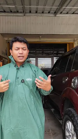 Jas Hujan Elmondo 718 – Paket Lengkap Siap Hadapi Hujan! Musim hujan? Gak masalah! Pakai jas hujan Elmondo 718 model setelan (atasan + celana), bahan tebal dan tahan air. Desain nyaman dipakai harian, cocok buat pengendara motor & aktifitas outdoor. Harga tetap ramah kantong, kualitas tetap juara! #JasHujanElmondo #Elmondo718 #JasHujanSetelan #JasHujanMotor #RainCoatSet #AntiAir #PerlengkapanMotor #RamadhanExtraSeru #PromoJasHujan #JasHujanCelana