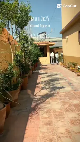 bach 2025 it's ending now🙂🤞🏻@🕷️BoY➖ پیشاورئ🖤 @ʜ₂ᴏ #foryou #trending #viral🥹 #growingup #collagefriends #flypシ #lastdayatcollege #student #growimg #foruyou 