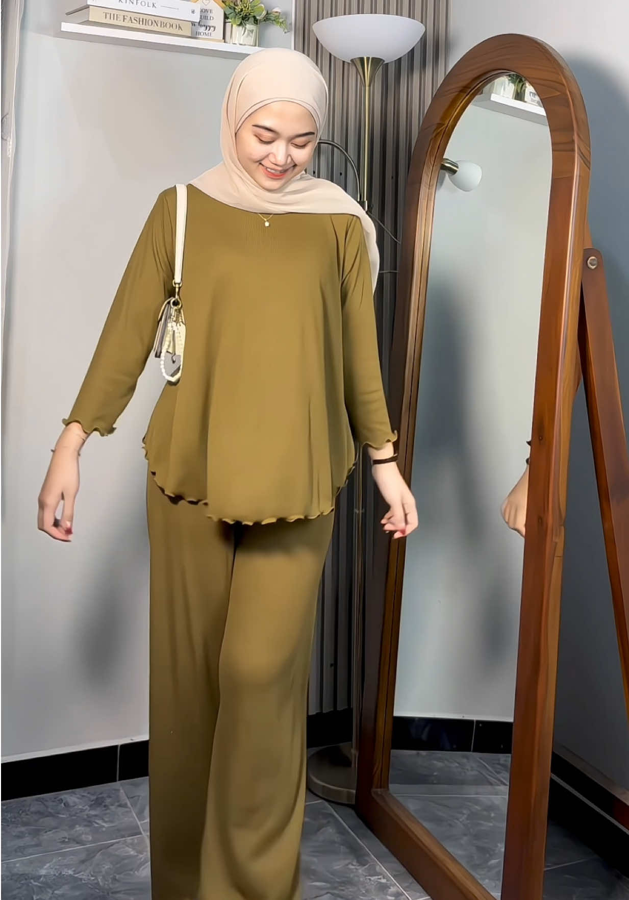 Rekomendasi oneset #rekomendasi #oneset #OOTD #ootdhijab #foryou 